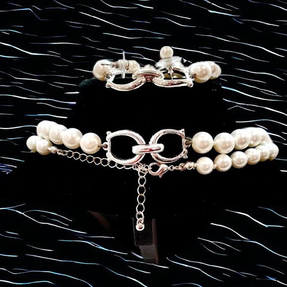 4 PIECE CULTURED PEARL SET: 2 NECKLACES, A BRACELET & PAIR OF EARRINGS - Picture 7 of 8